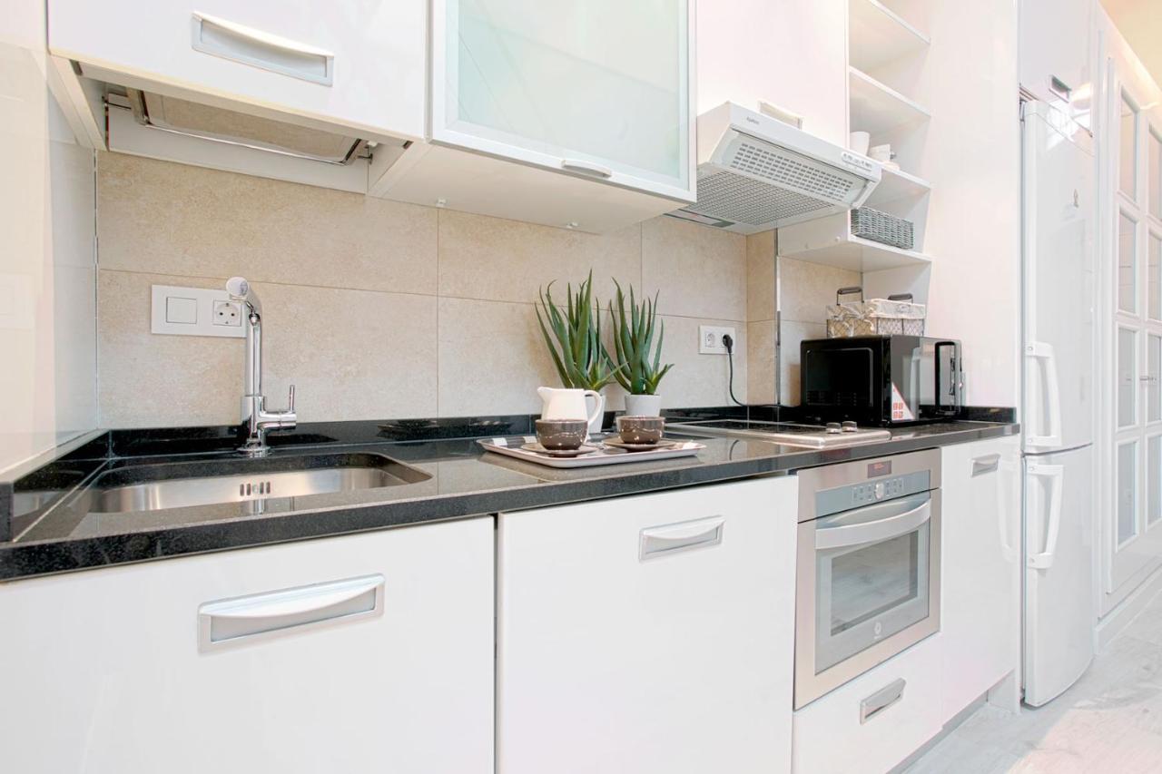 Genteel Home Plaza Mayor Madrid Bagian luar foto